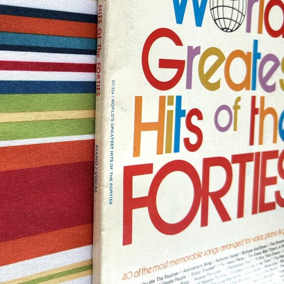 Greatest Hits of the 40's Music Book - Picture 2 of 4